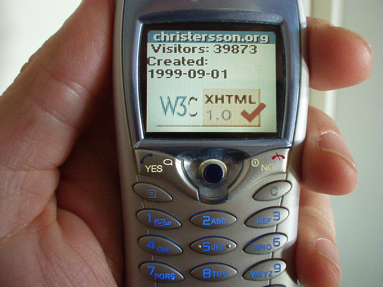 An XHTML site from 1999 viewed on a mobile phone