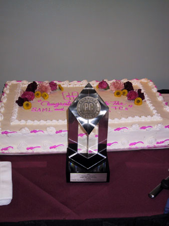 cake-and-award-3