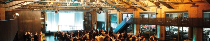 A view of the event area at the Classic remise, showing a large hall with many diners