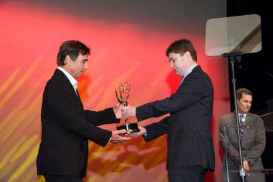 Philippe Le Hégaret gives Emmy Award to Thierry Michel