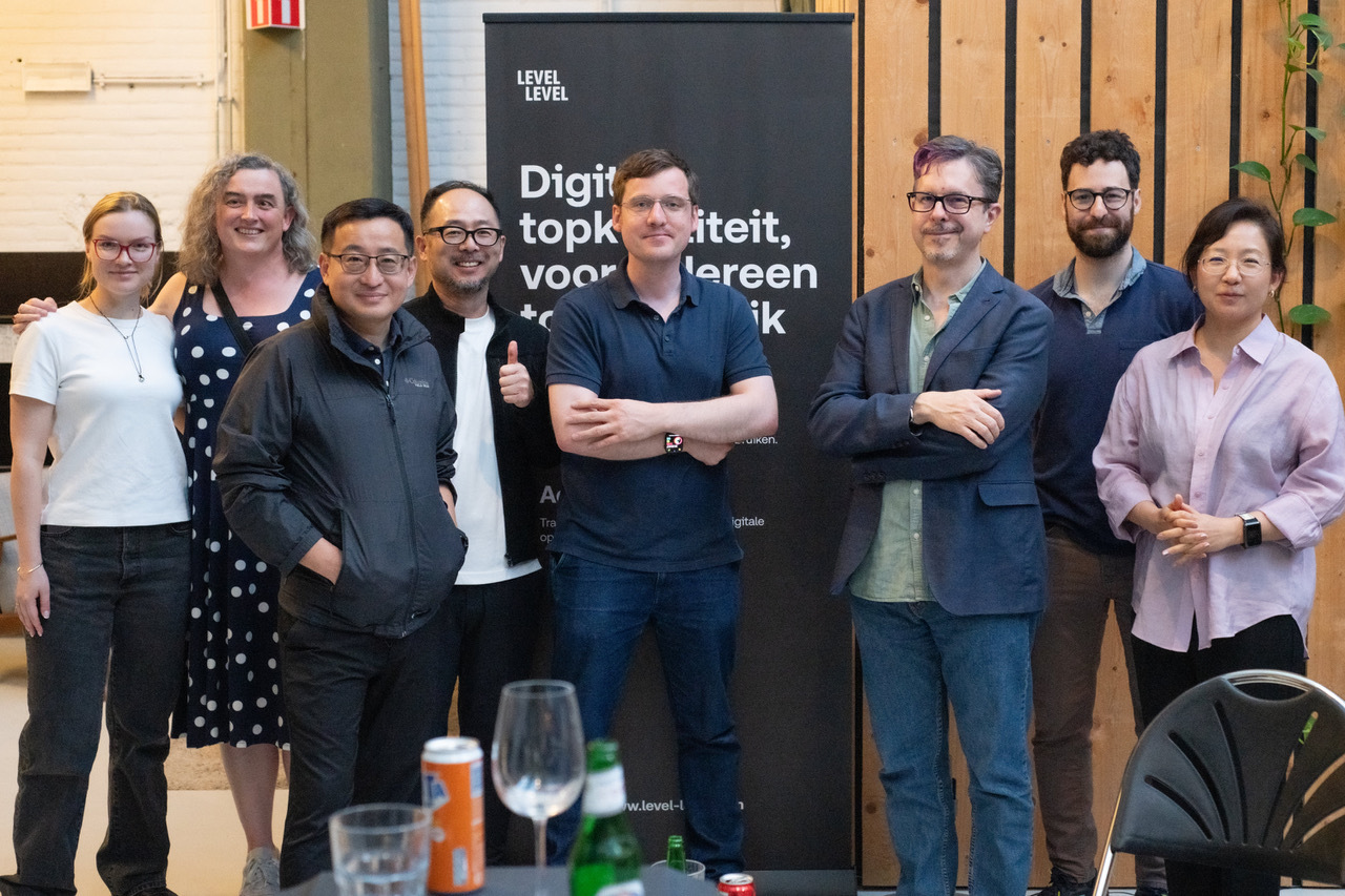Group picture of AB members, left to right Elena, Tess, Dingwei, Ota-san, Hidde, Dan, Max, Angel.
